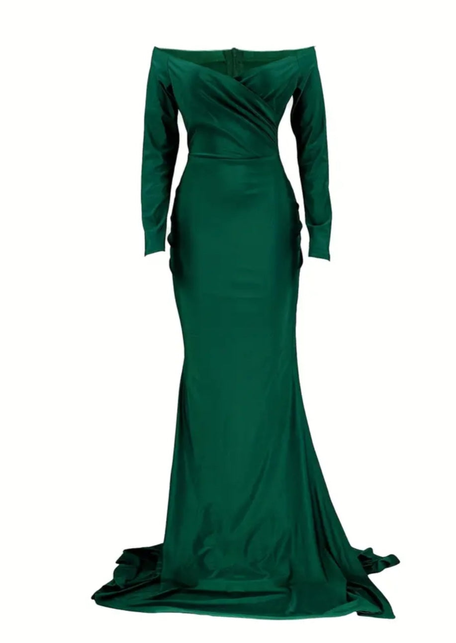 Elegant Long-Sleeved Green Maxi Dress with Crossover Chest Design